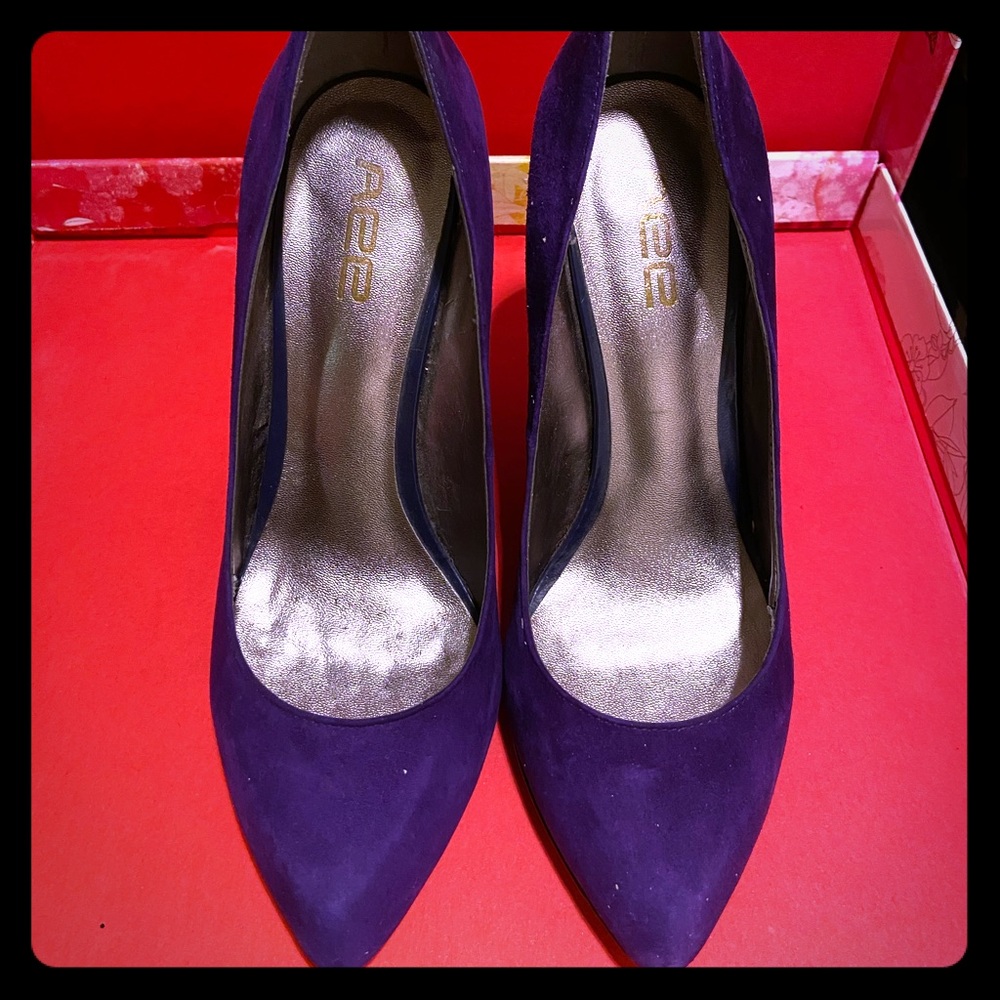 AEE Heels